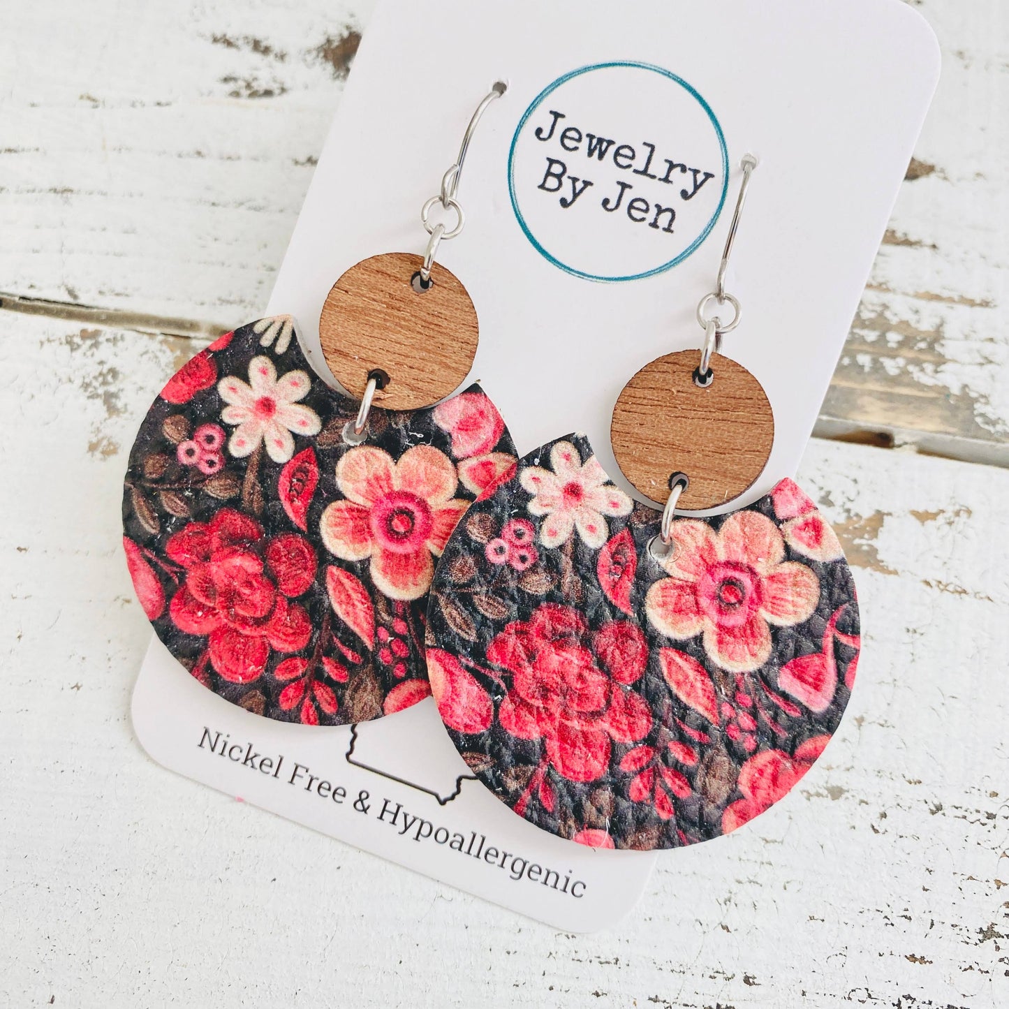 Luna: Red Roses & Cream Flowers w/Wood