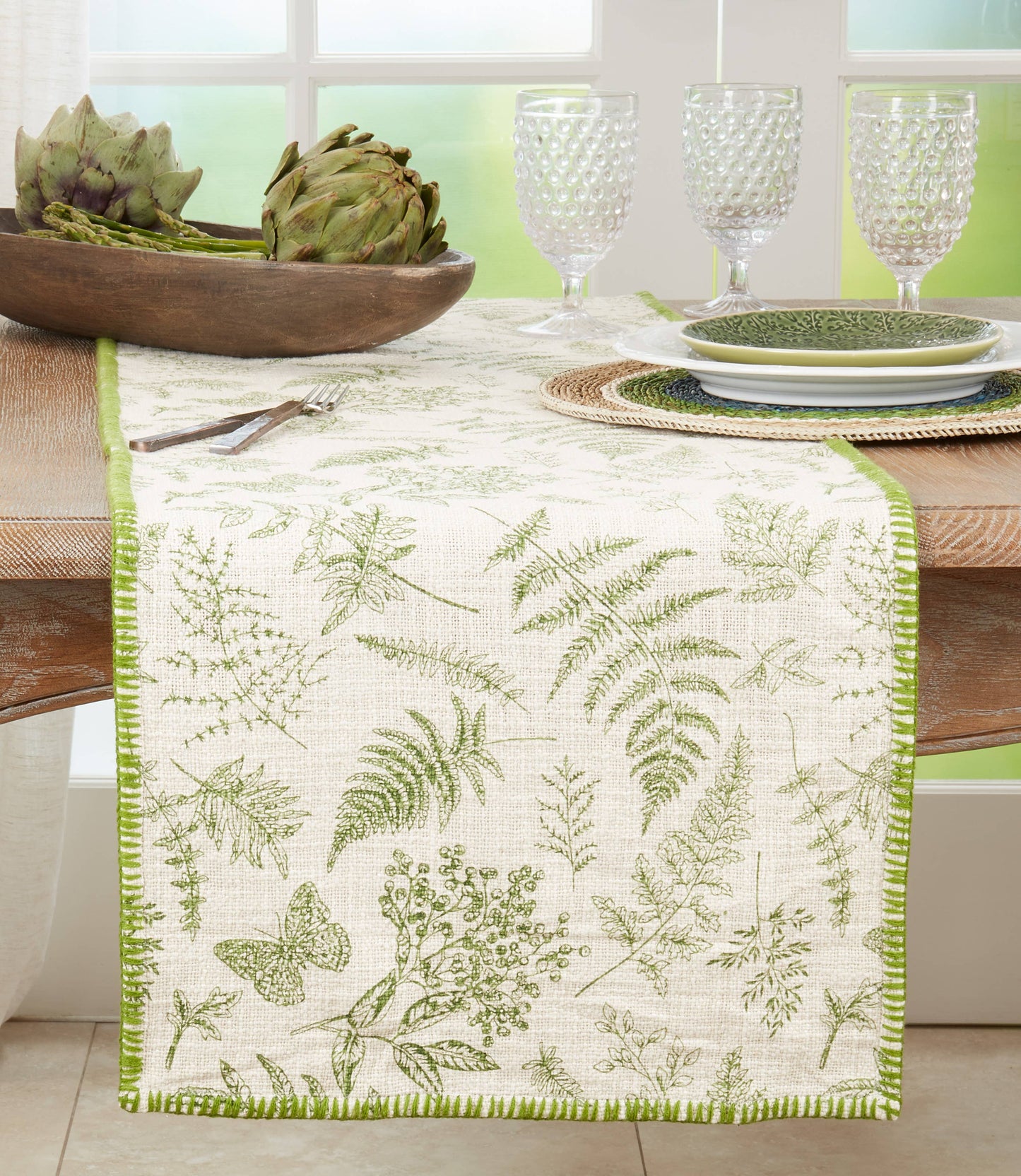 Leaf Whipstitch Runner