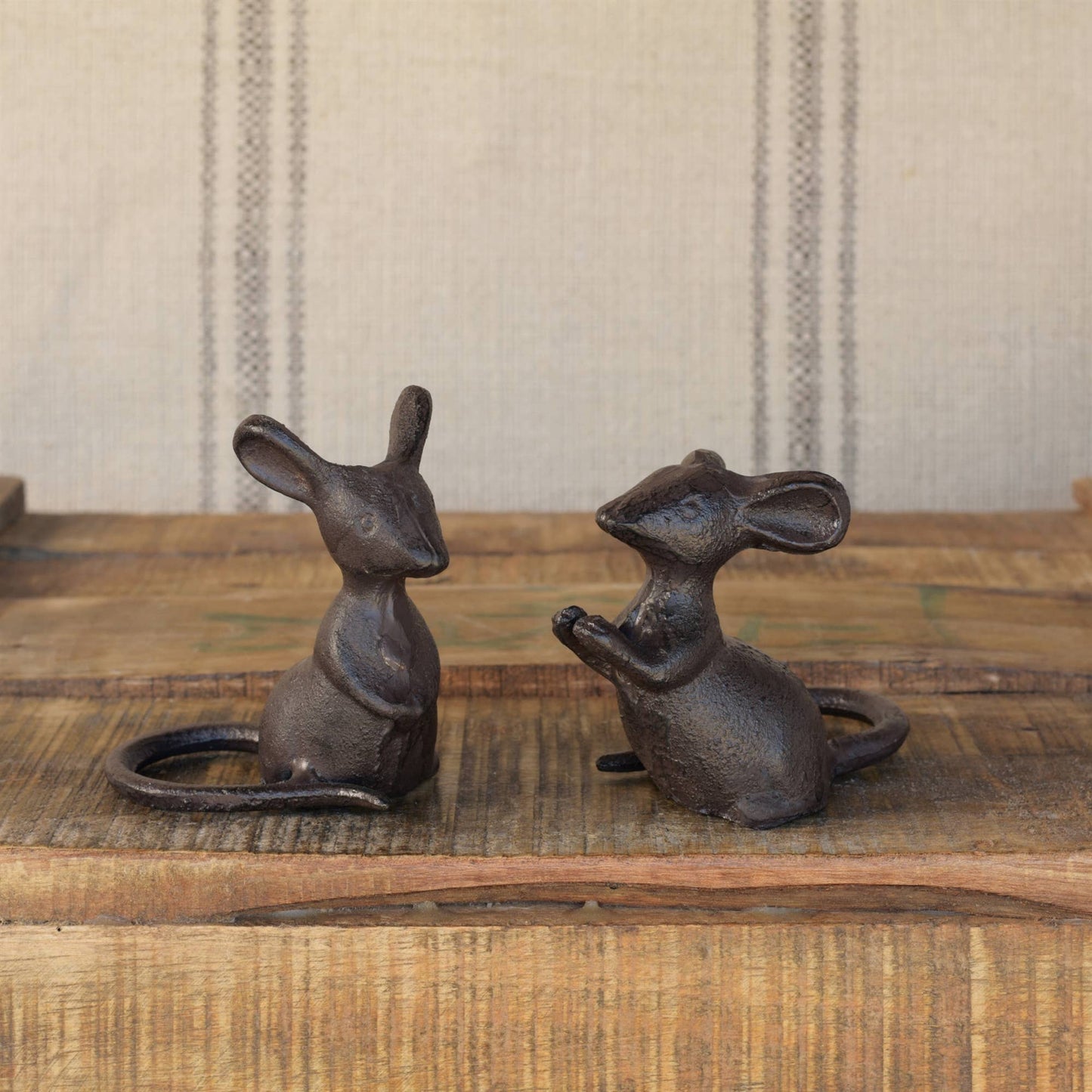 Cast Iron Listening Mouse