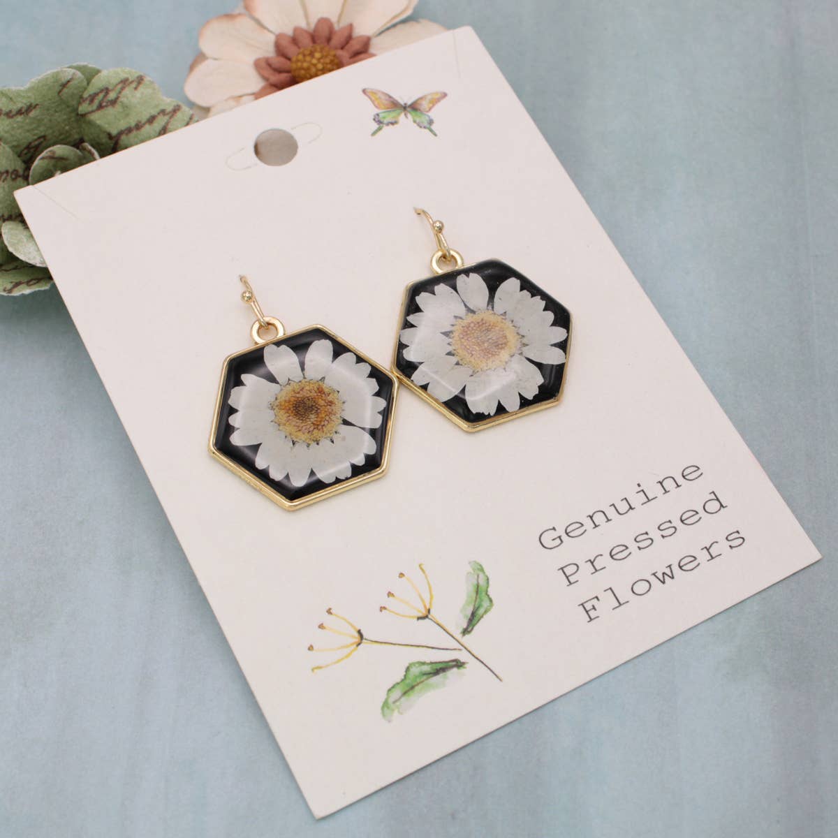 White Dried Flower Black Geometric Gold Earrings
