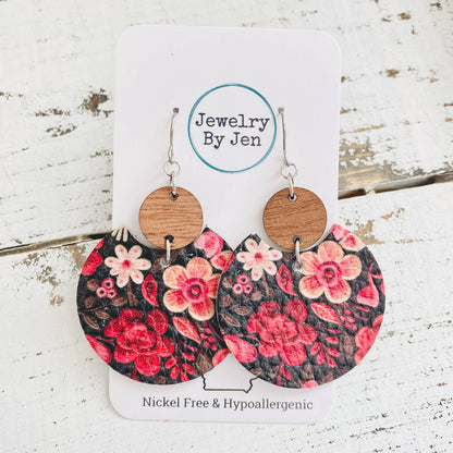 Luna: Red Roses & Cream Flowers w/Wood