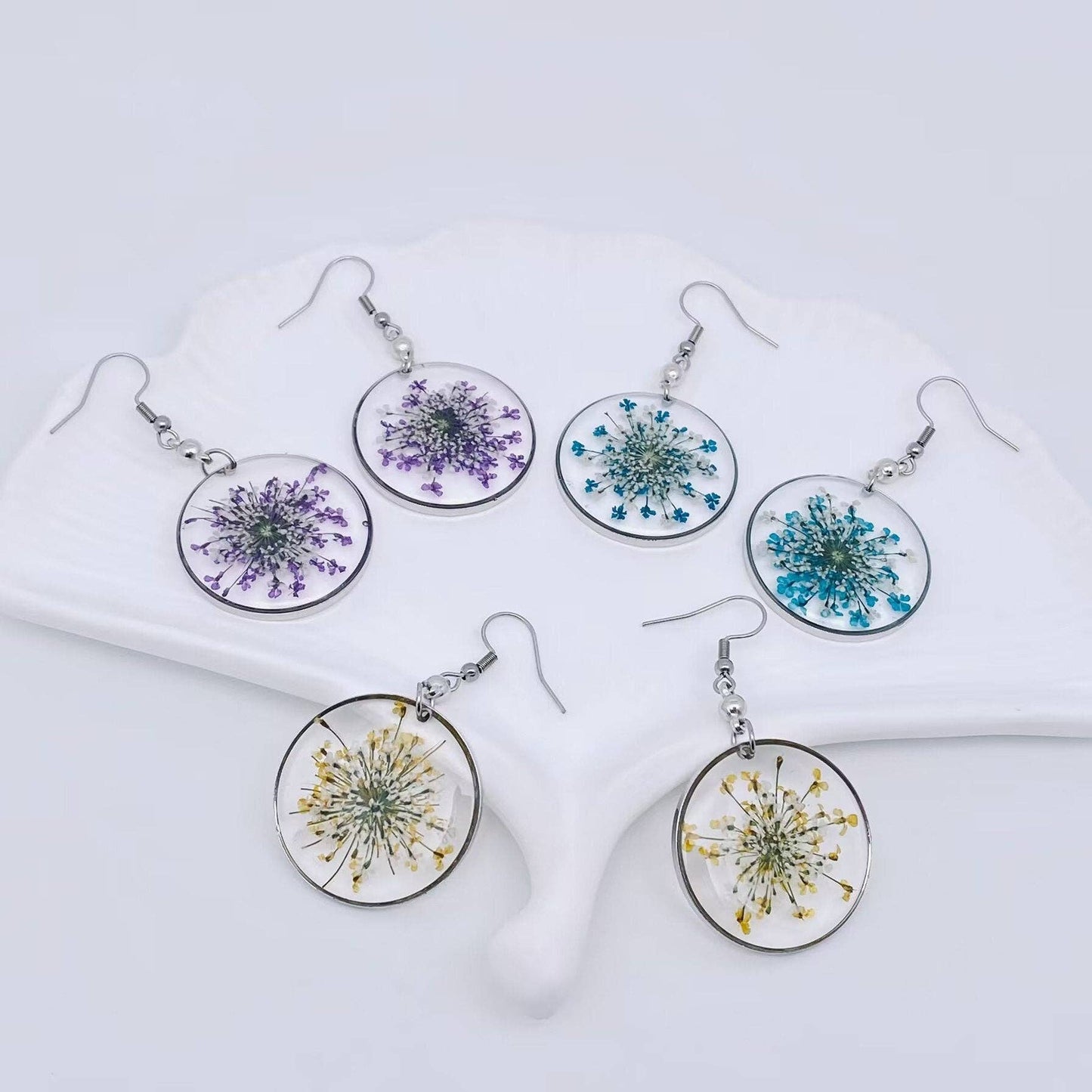 Queen Anne's Lace Round Pendant Dried Flowers Earrings