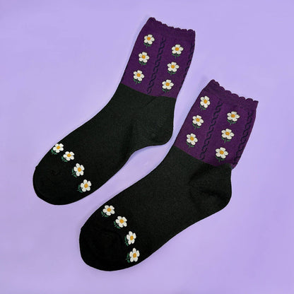 Women's Picot Flower Pattern Crew Socks