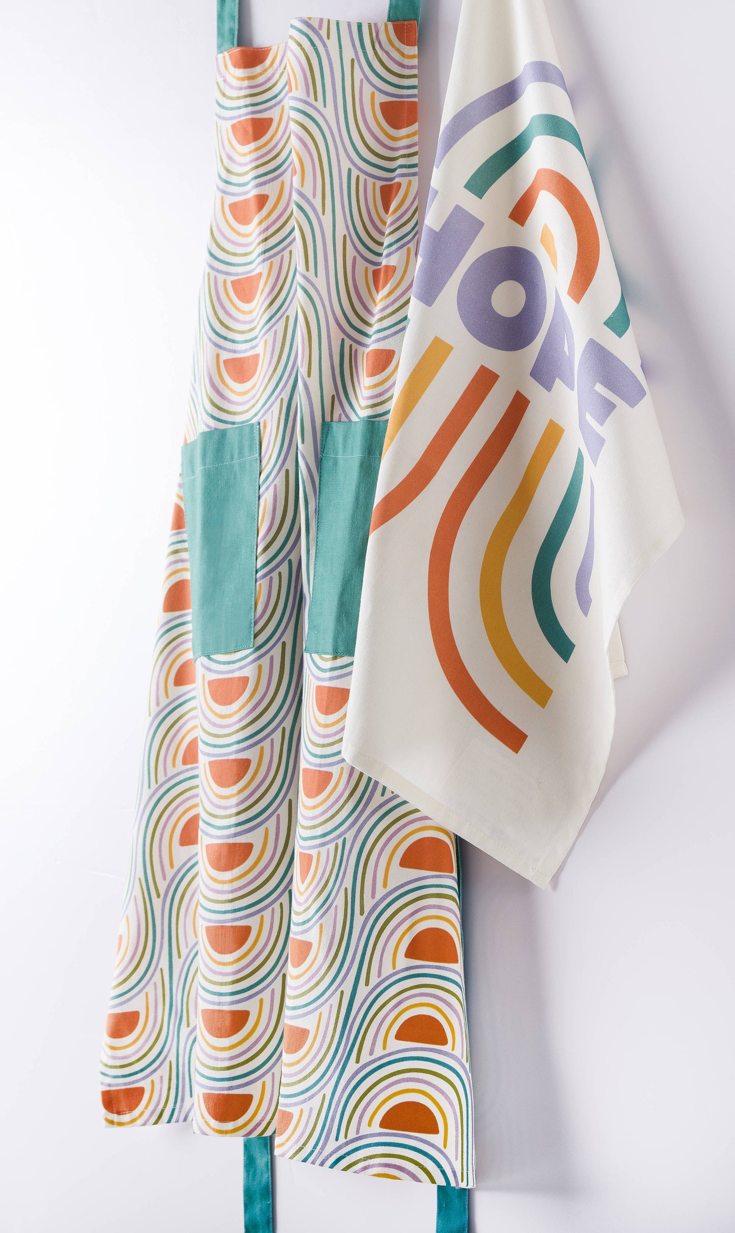 Trail Of Rainbows Apron - Elizabeth Olwen