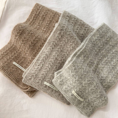Avocado Green Wool Cable Knit Winter Scarf