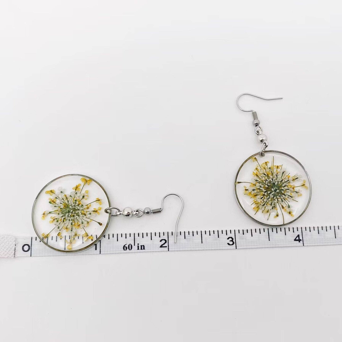 Queen Anne's Lace Round Pendant Dried Flowers Earrings