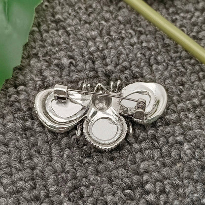 Sparkling Glass Rhinestone Bee Brooch