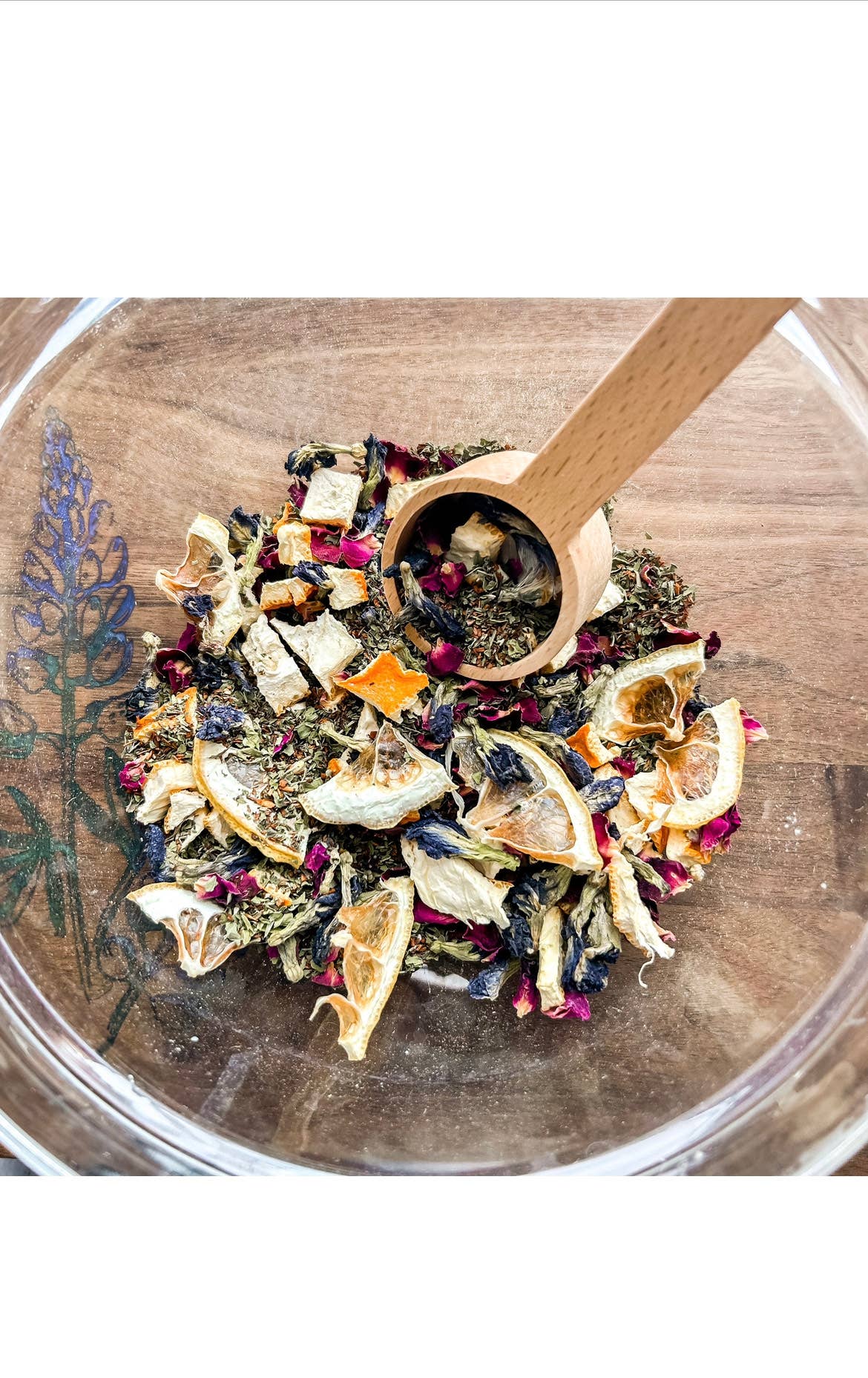 Mama - Citrus + Floral Organic loose leaf tea blend