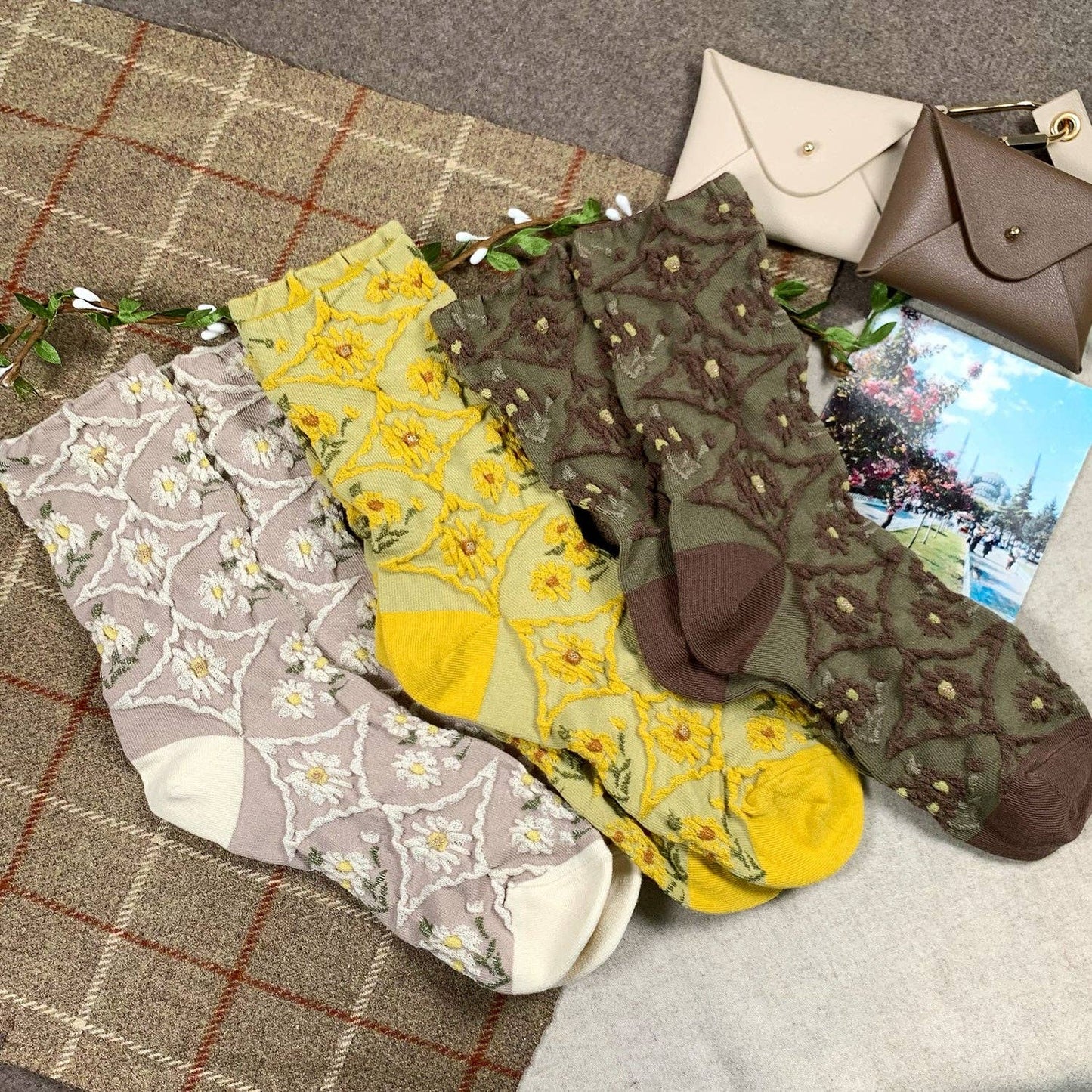 Women's Crew Mori Fleur Flower Socks