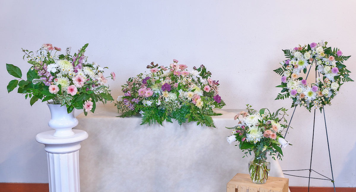 Casket Spray & Standing Wreath Set