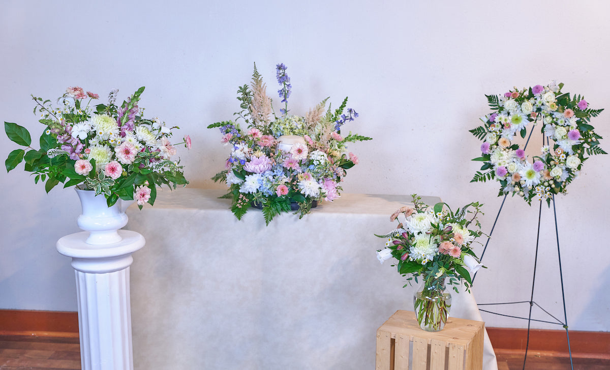 Urn/Photo Wreath & Standing Wreath Set