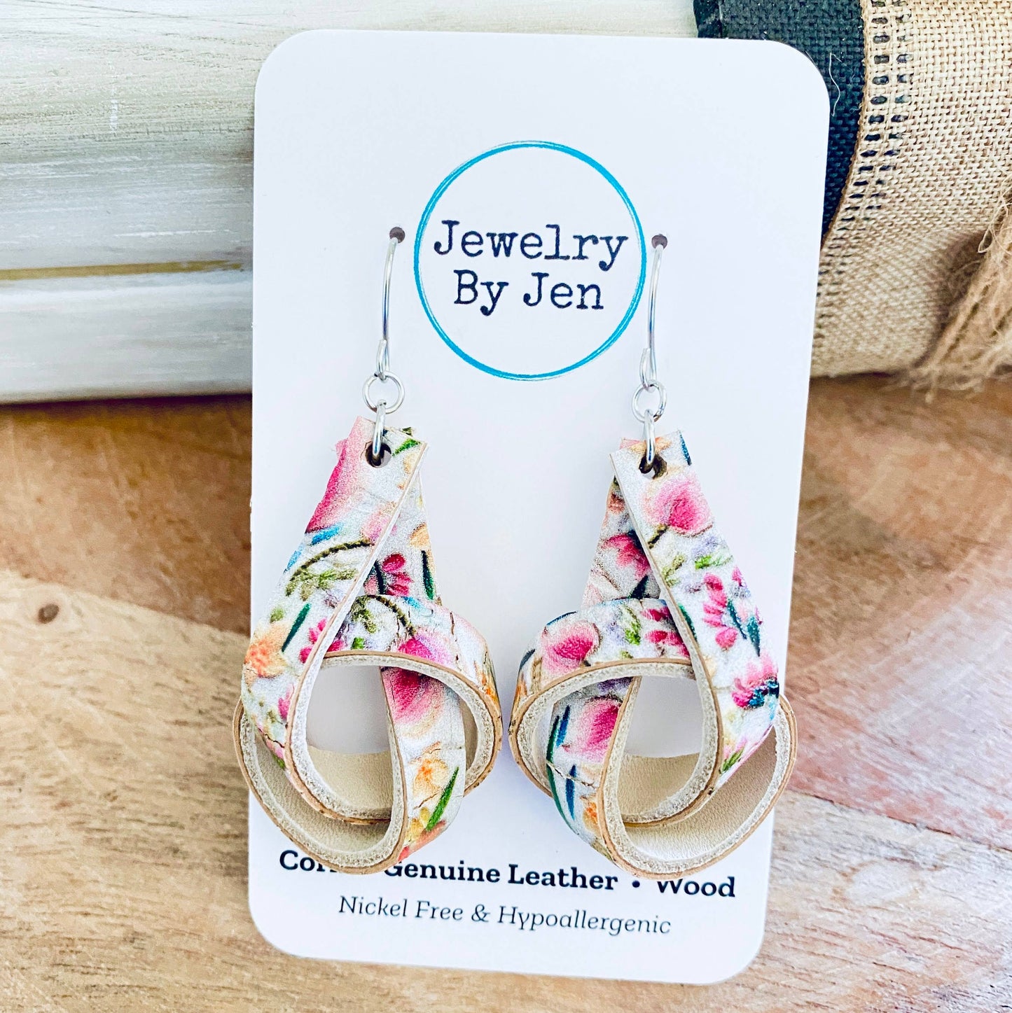 Knot Earrings: Tulips