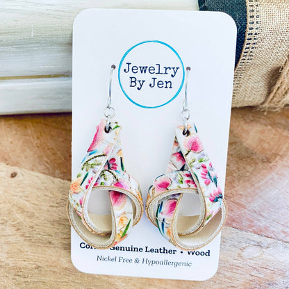 Knot Earrings: Tulips