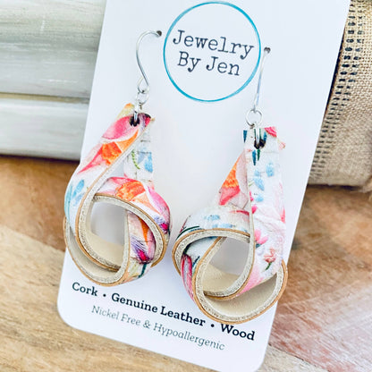 Knot Earrings: Tulips