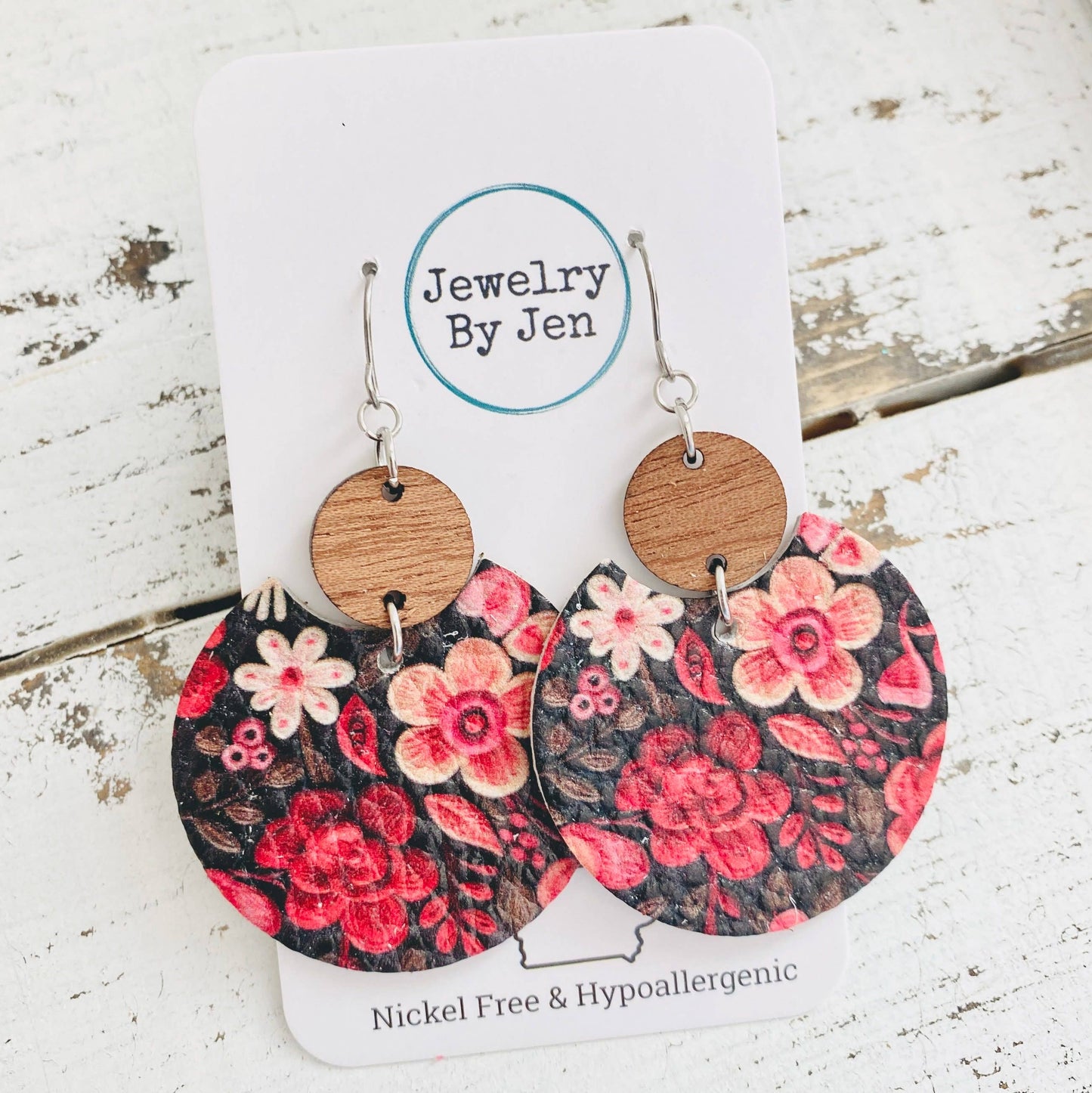 Luna: Red Roses & Cream Flowers w/Wood