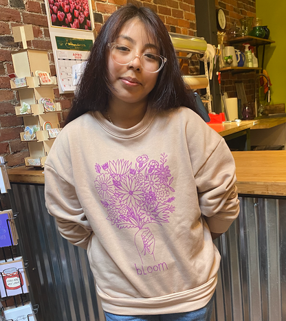 bLoom Crewneck