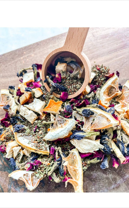 Mama - Citrus + Floral Organic loose leaf tea blend