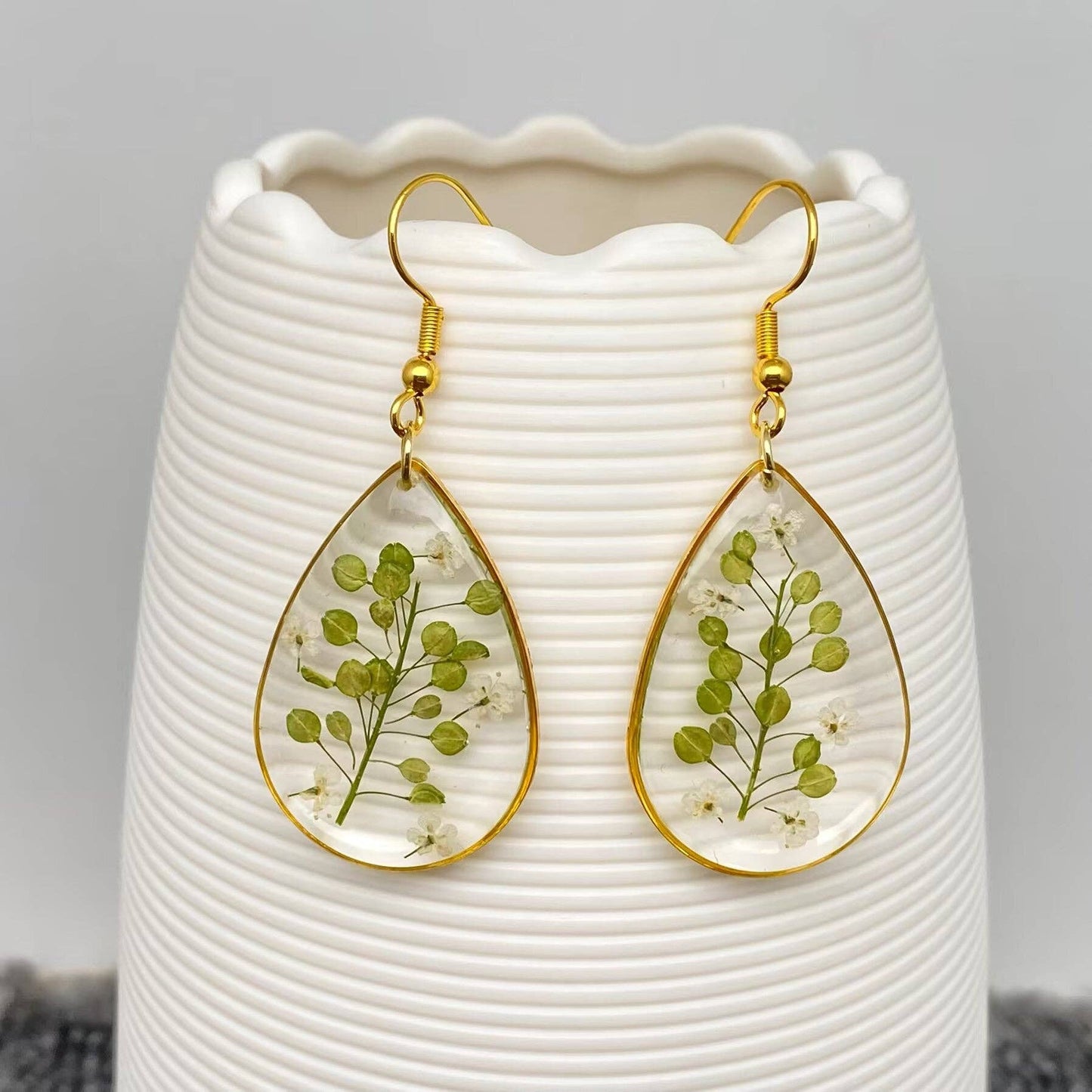 Dried Cress Flowers Dangle Earrings