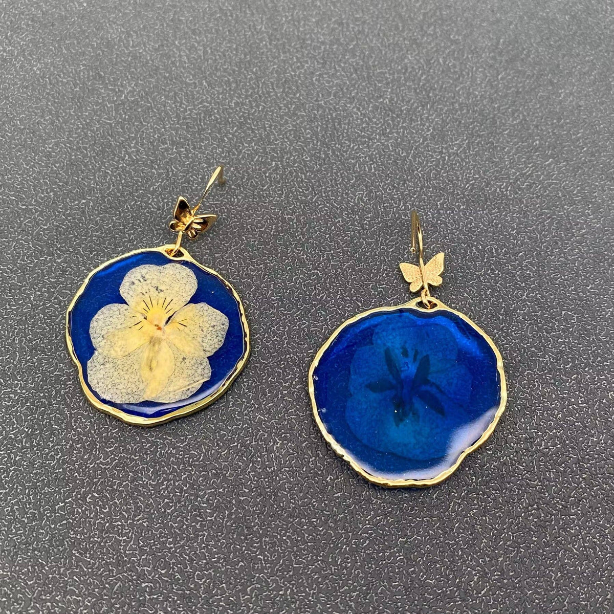 Pressed Dried Flowers Blue Tone Dangle Earrings - PDF