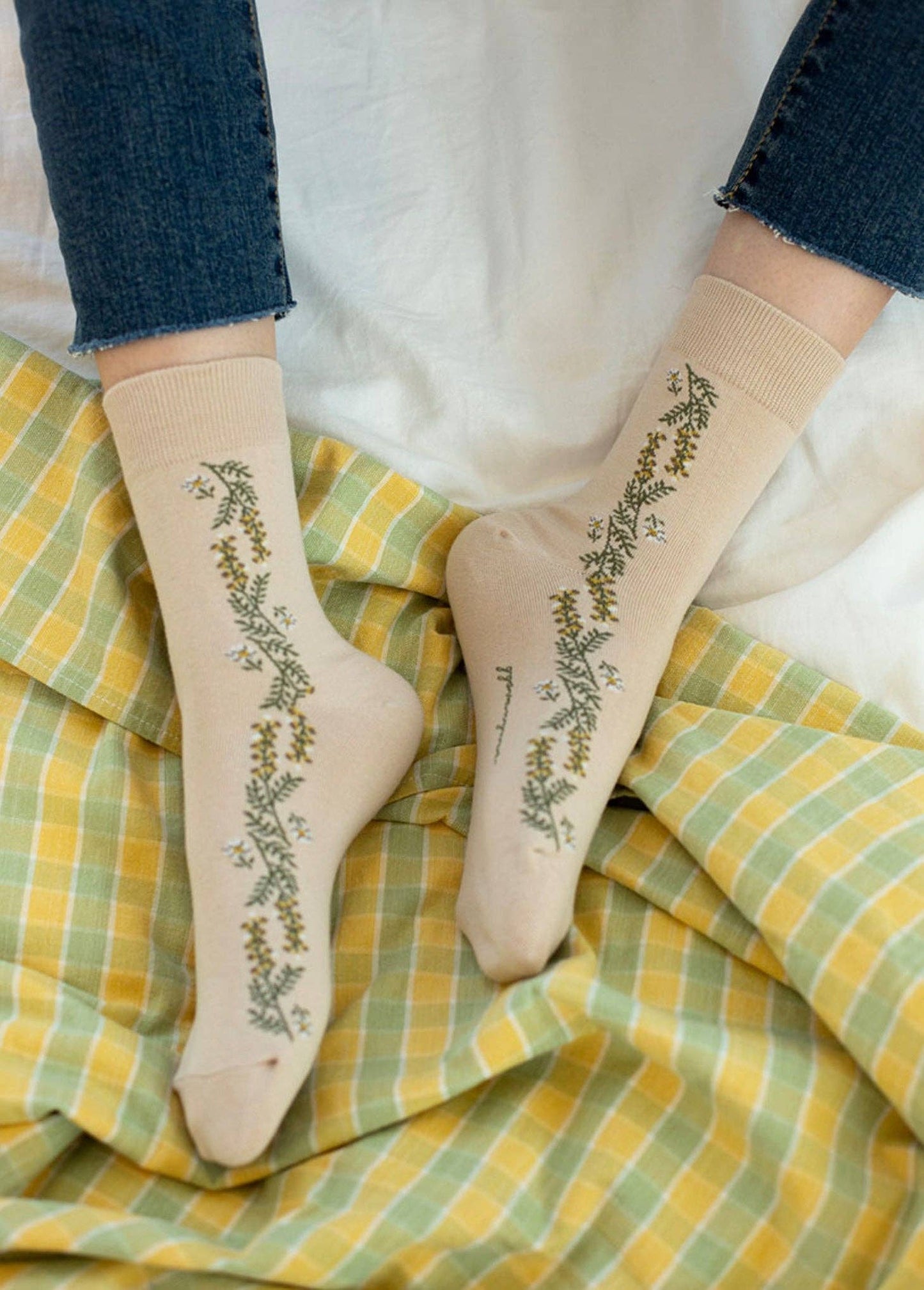 Women's Crew Vintage Vine Flower Socks