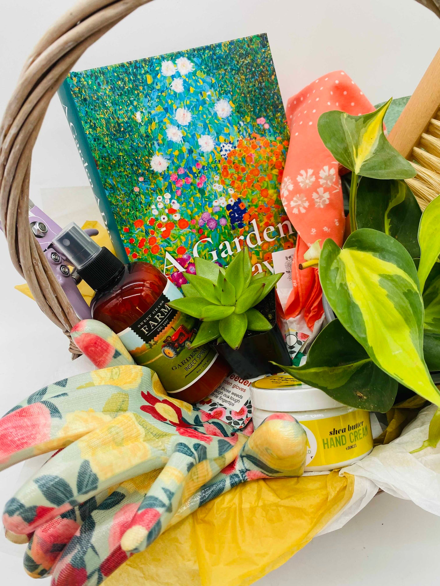 Garden Bliss Gift Basket